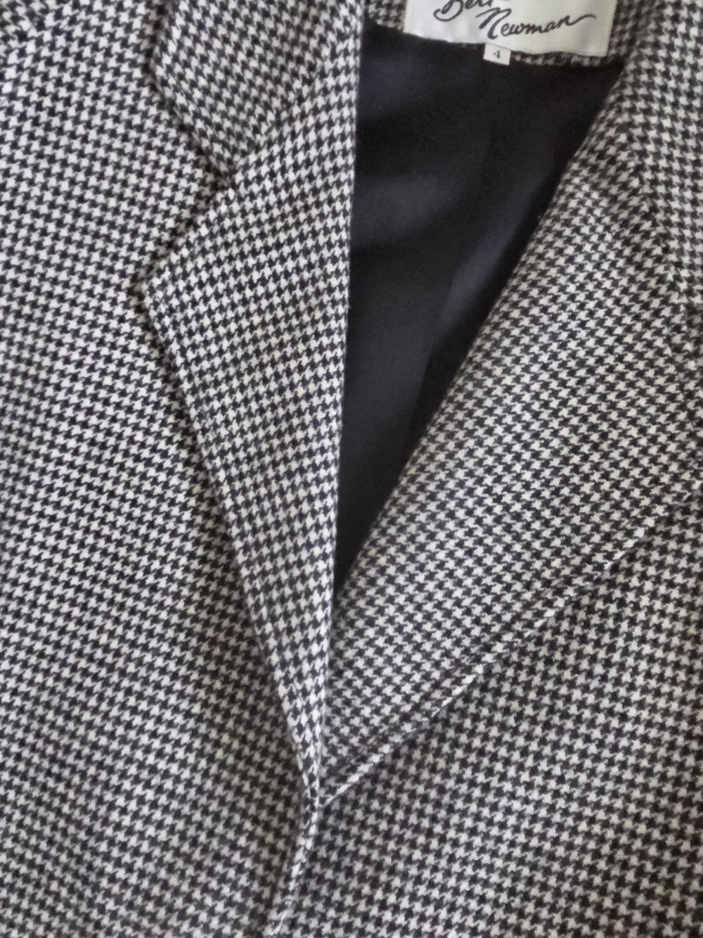Vintage Wool Houndstooth Blazer Jacket - Black and White - Picture 12 of 16
